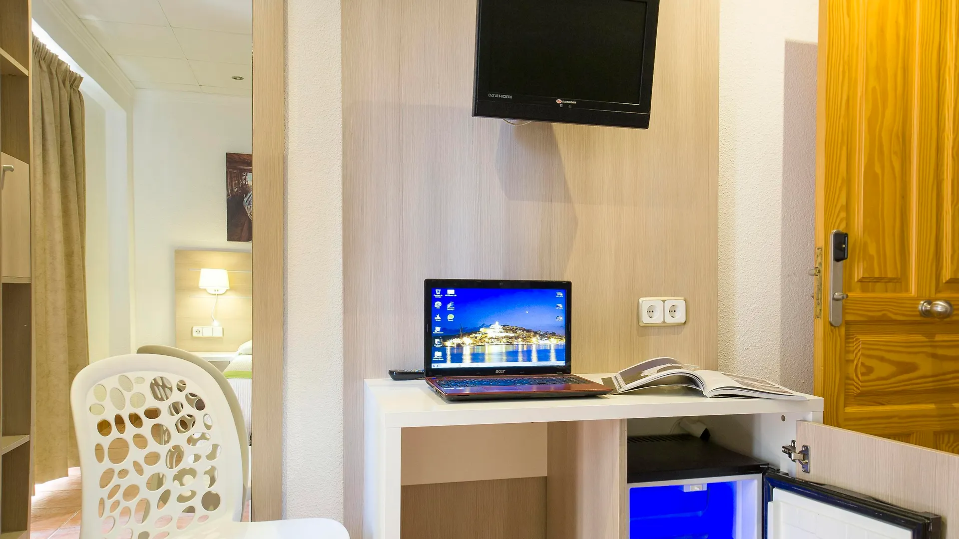 Hostal Adelino San Antonio  0*, San Antonio (Ibiza) Spain