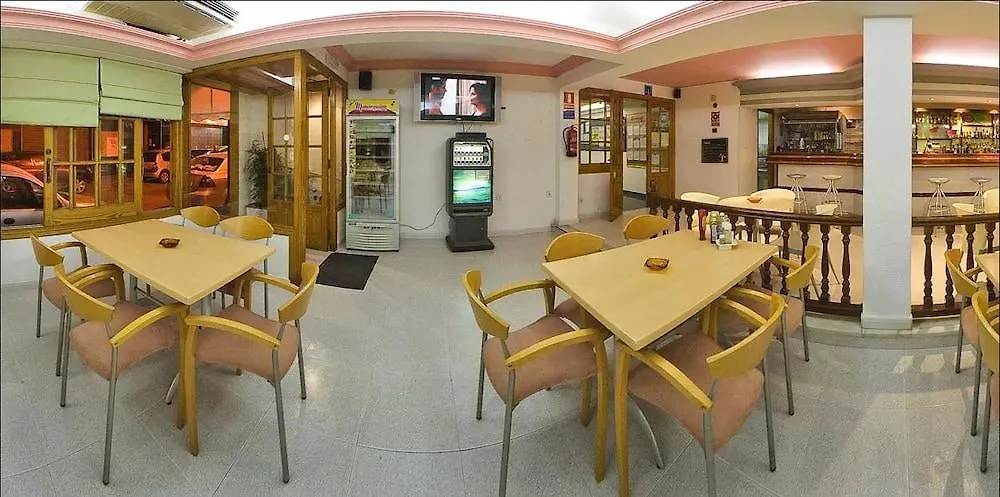 Hotel Hostal Adelino San Antonio